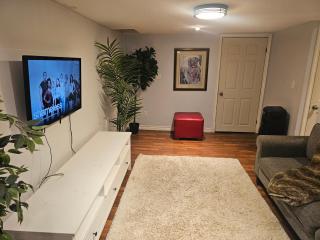 Comfortable Family Home - Richmond Hill - 8