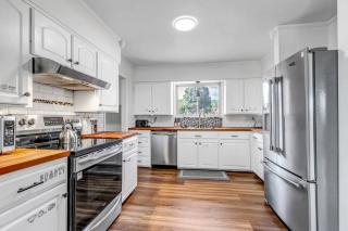 Mountain Views Climbing wall Mini Golf Hot tub - 4