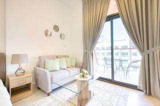 Posh Studio Apartments - 5