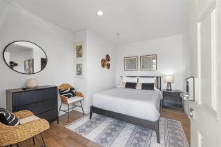 South O Bungalow 9 - Deluxe Work and Stay Queen Studio + Patio - Oceanside - 0