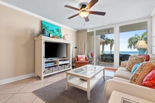 Pelican Walk 110 - 3