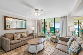 Pelican Walk 201 - 0