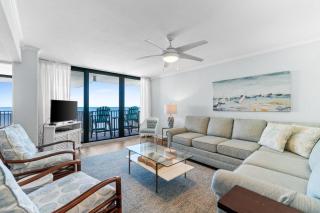 Pelican Walk 1008 - 0