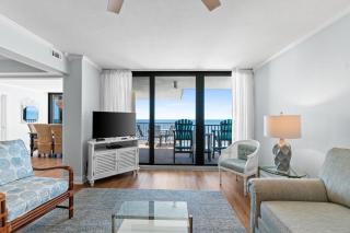 Pelican Walk 1008 - 9