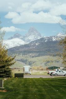 Large & Updated Driggs Condo Close to Town! 40 miles to Grand Teton! - Driggs - 3