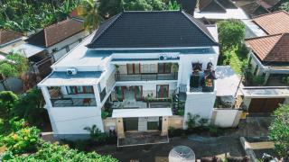 Lemon Tree Hotel Bali - 6