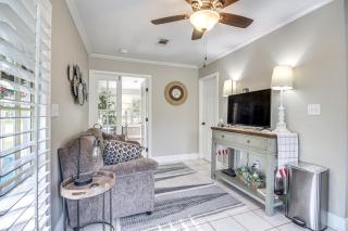 Waveland Retreat with Yard Walkable Location - Waveland - 9