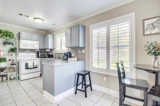 Waveland Retreat with Yard Walkable Location - Waveland - 2