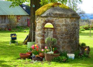 Le Puits Dans La Cour - Saint-Priest-des-Champs - 7