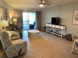 El Matador 245 by Alicia Hollis Rentals Open NOW - Fort Walton Beach - 5