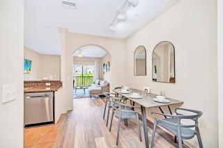 Near Disney - 2BR Condo - Balcony Pool Hot Tub - Orlando - 8