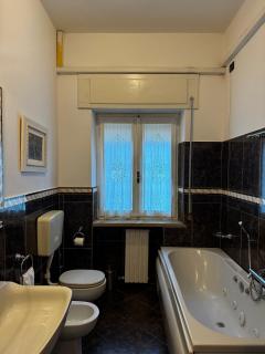 Wonderful Lake View Apartments with Pool with Breakfast GARDASEE - Torri del Benaco - 1