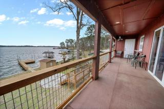 Little Red Lakehouse - Coffee City - 8