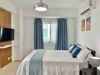 Gorgeous Banana Places QDA-IV - 6