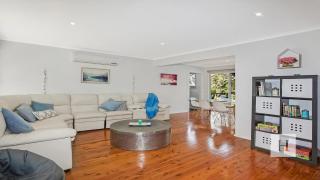 The Little Blue Lakehouse - Summerland Point - 5