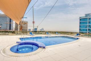 Restful studio Apartment in Dubai Sports City - 3