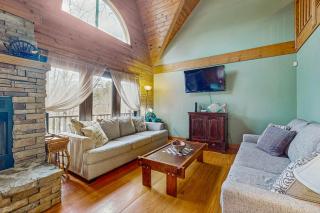 Other Side of the Mountain - New Tazewell - 8