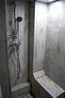 chambres d'hôtes en rez de villa avec piscine - Antibes - 5