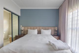 Modern 3-bed Garden Apartment in Waterfall - Midrand - 7