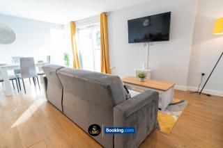 Spacious 2 Bedroom Flat By LS2G Short Lets & Serviced Accommodation Greater London With Free WIFI - 7