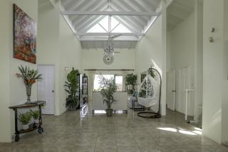 Newly renovated 3-bed spacious family home - Villa Decaj home - Cap Estate - 5
