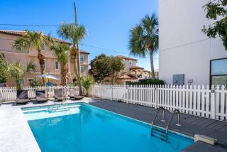 The Beverly - Destin - 8