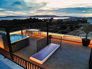 Rooftop Holiday House - Brodarica - 9