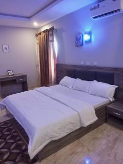 Outstand-Chouette Luxury - Abuja - 0