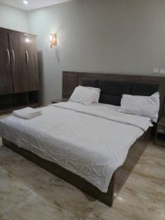 Outstand-Chouette Luxury - Abuja - 4