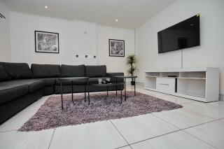 Menlyn Maine: The Exquisite Lunette - Pretoria - 6