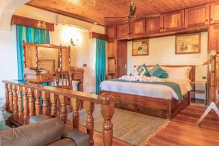 Paragon Luxury Villa - Anse Volbert Village - 4