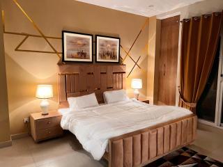 Designer Luxury 2BHK Self Check In - Rawalpindi - 0