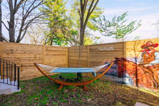 Hot Tub Poker Pool Table & Rooftop City MLS View - Nashville - 1