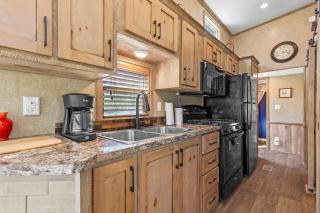 Quail Run Farm- Rustic Tiny Home 3 - 1