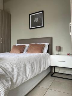 350 Bolton in Rosebank - 8