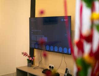 Luxe 1-bed Apt Near Airport with Rooftop Pool and Gym - Accra - 1