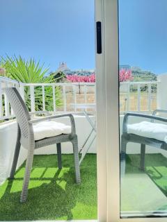 Close to beach Unique & Cozy property, 3 balconies facing South with Views - Is-Sellum - 9