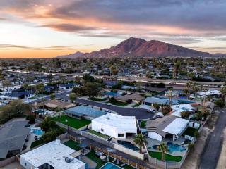 Ultimate House w Pool - 4