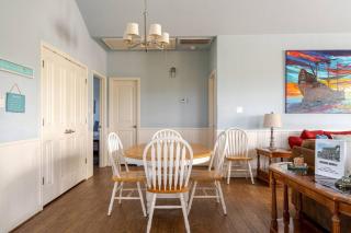 Central 2BR 2BA Easy Beach Access Sleeps 10 - Bolivar Peninsula - 1