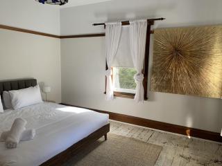 Normandy - Old Charmer - 2