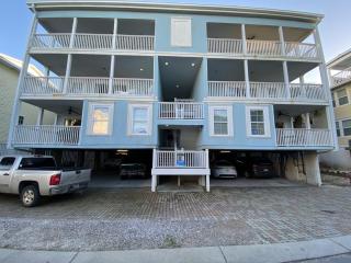 Tybee Retreat Whole Building - 8