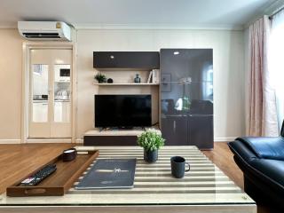 Upscale Expansive 2BR - Ultra Fast Wifi - Phrom Phong - 5