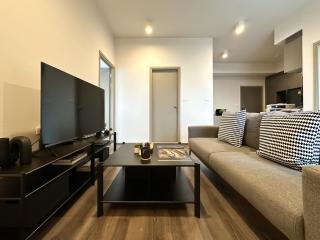 Expansive Stylish 2BR - Ultra Fast Wifi - Asoke - 2