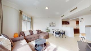 Vacationer l High Rise 2 Bedroom Apartment l Free parking & Pool Access - 6