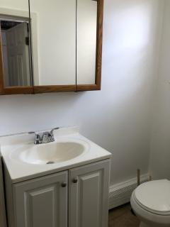 Private one-bedroom one-bathroom apartment with private street entrance in convenient area - 1