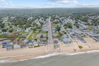 35 - Beautiful 3 BR Beach Haven - Old Lyme - 0