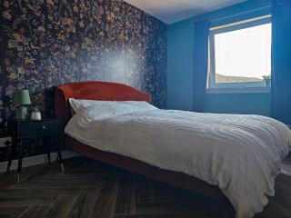 Elegant 2 Bed Flat Perfect for RAH and Airport - - 0