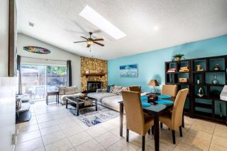Beach Retreat with Backyard Flair and Yard Games - Atlantic Beach - 8