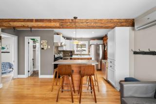 Salty Breeze Cottage - Halifax - 5
