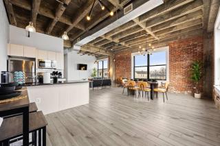20 Mins to NYC - Chic Family and Group Loft with Gym - Kearny - 9